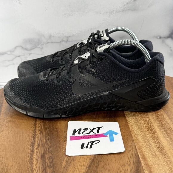Women’s sz 9.5-Nike Metcon 4 AH8194-001 Triple Black Chrome Cross Training Shoes - Picture 1 of 9